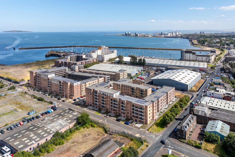 Drone photo of the development at Chestnut Street with Firth of Forth in the background.